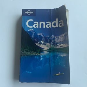 Lonely Planet Canada Paperback book